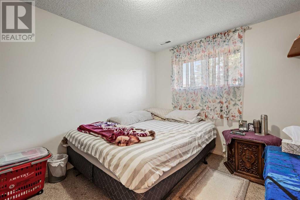 Single Family House Bungalow for Sale in  Aboyne Place NE Abbeydale Calgary 
