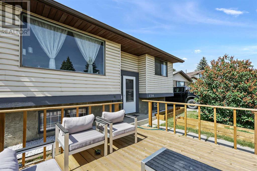 Single Family House Bungalow for Sale in  Aboyne Place NE Abbeydale Calgary 