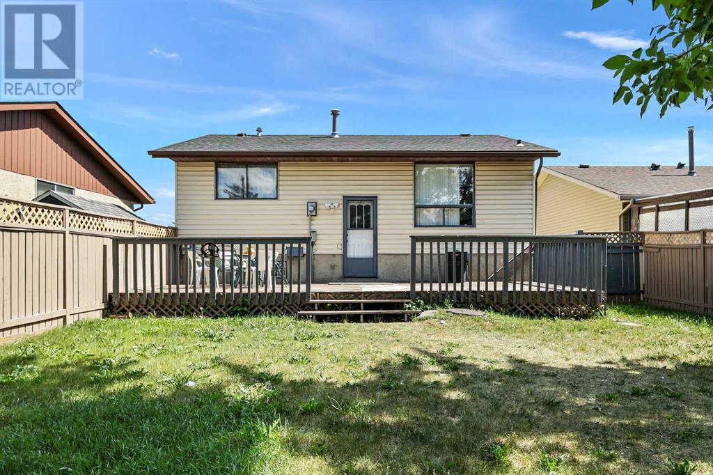 Single Family House Bungalow for Sale in  Aboyne Place NE Abbeydale Calgary 