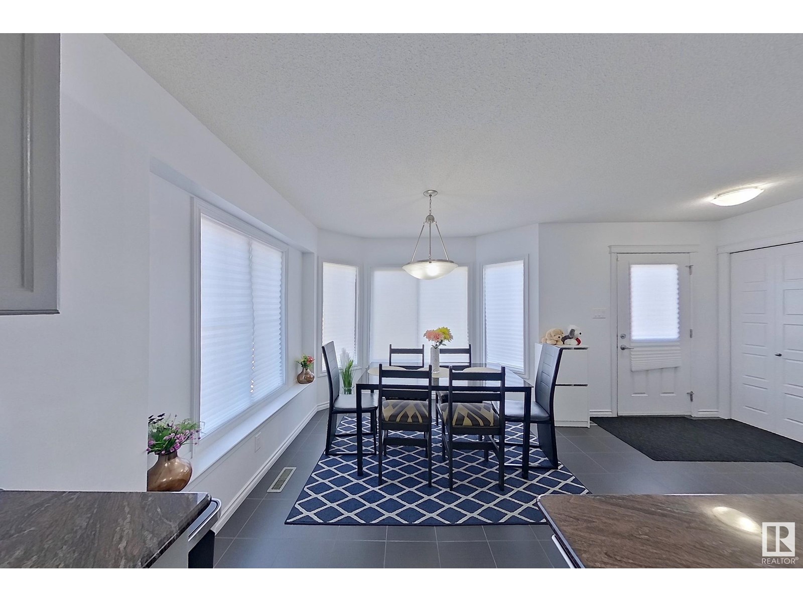 Photo 15 of 1503 63 St Sw, Edmonton AB