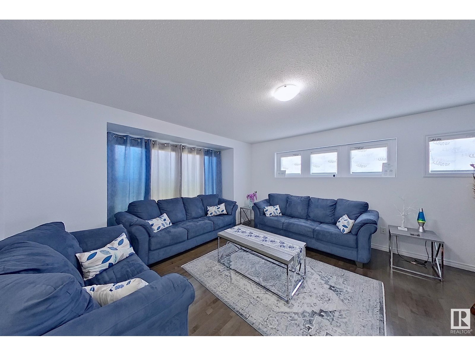 Photo 13 of 1503 63 St Sw, Edmonton AB