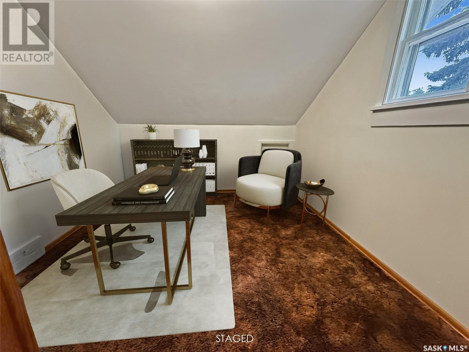 Single Family House 2 Level for Sale in  th AVENUE NW Swift Current 