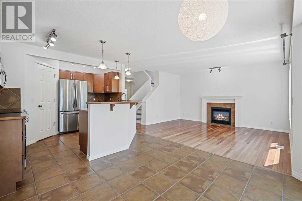 Single Family House for Sale in  Rockyspring Green NW Rocky Ridge Calgary 