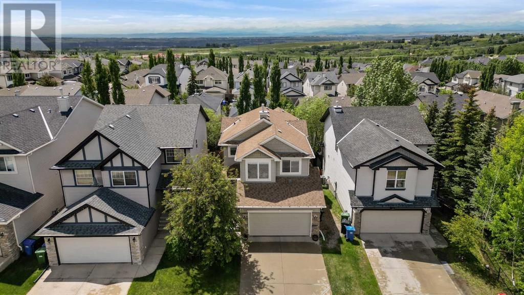 Single Family House for Sale in  Rockyspring Green NW Rocky Ridge Calgary 