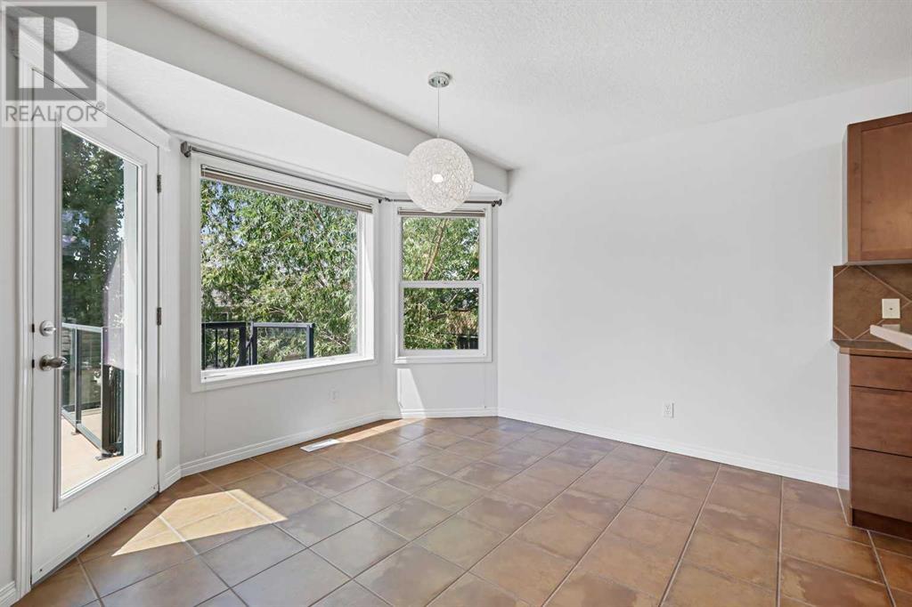 Single Family House for Sale in  Rockyspring Green NW Rocky Ridge Calgary 