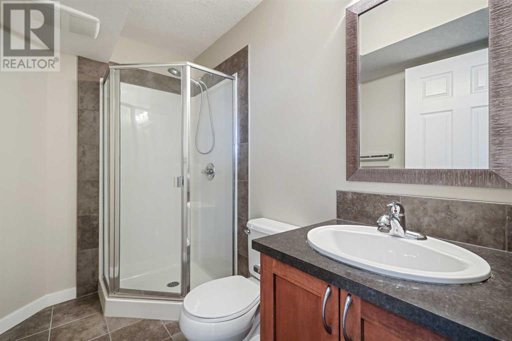 Single Family House for Sale in  Rockyspring Green NW Rocky Ridge Calgary 