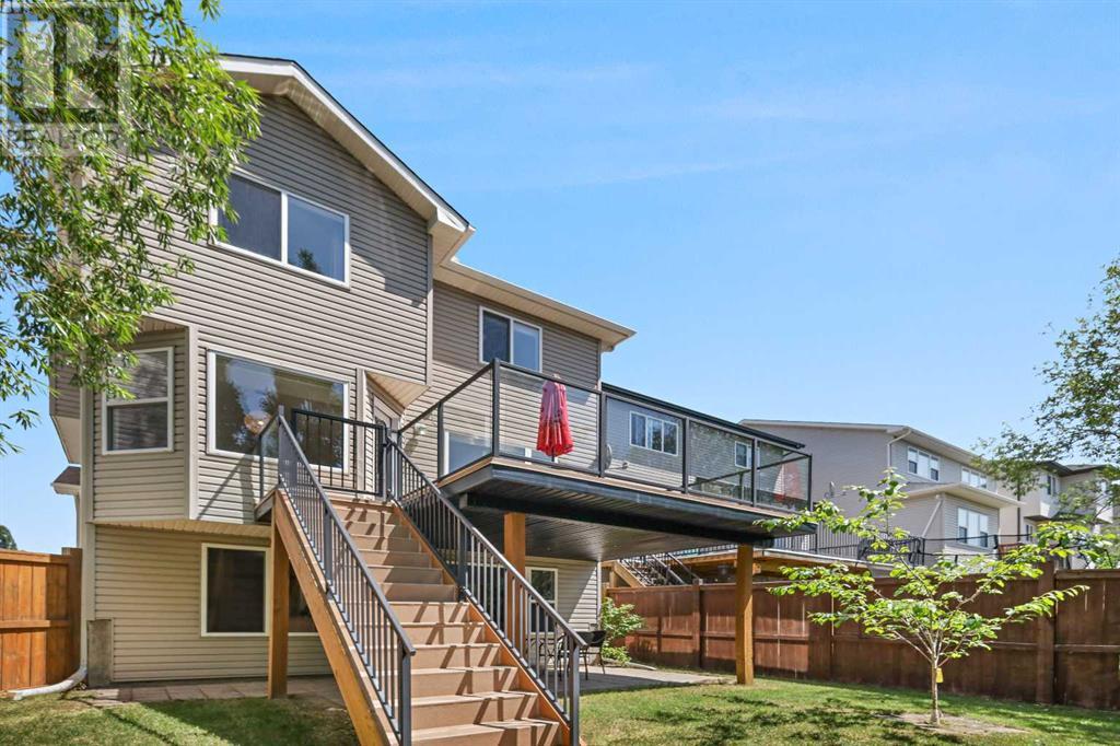 Single Family House for Sale in  Rockyspring Green NW Rocky Ridge Calgary 