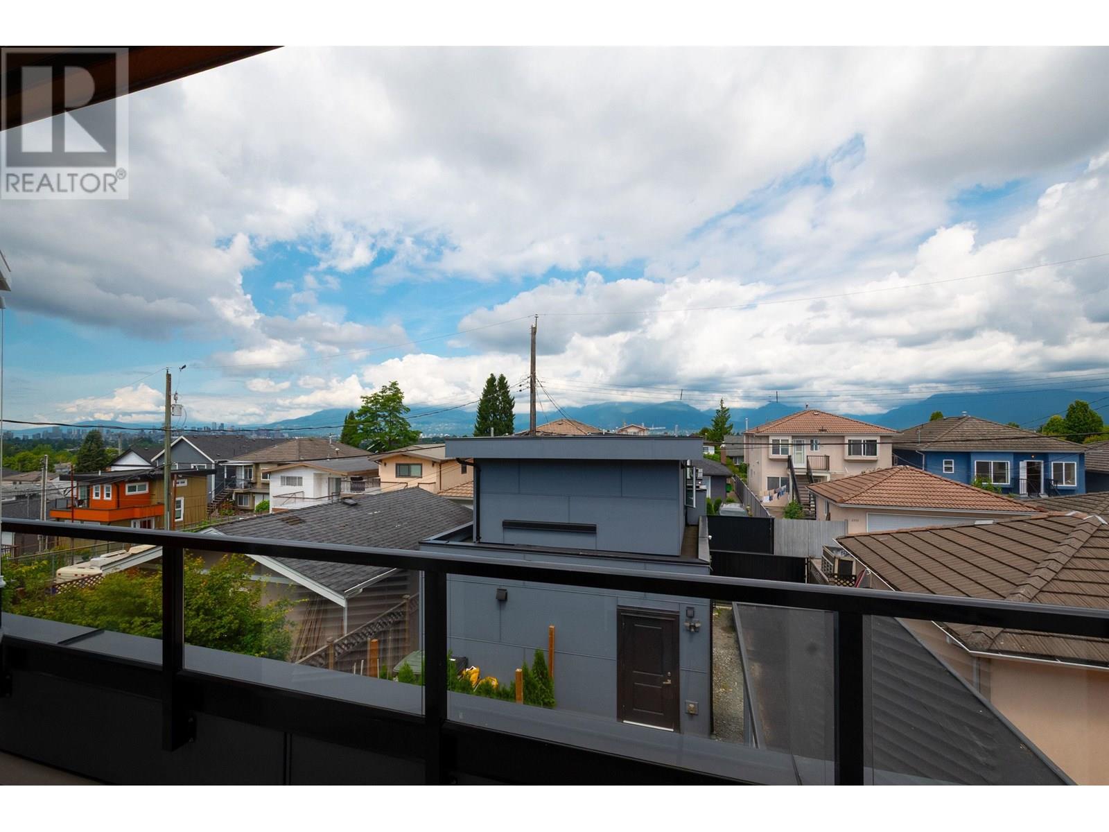 Photo 19 of 2765 E 27th Avenue, Vancouver BC