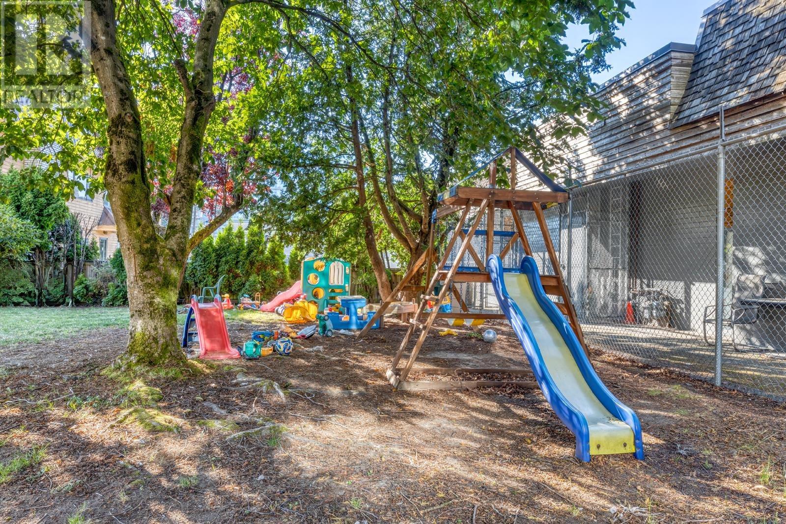 Photo 3 of 212 2277 E 30th Avenue, Vancouver BC