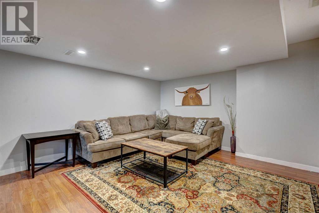 Single Family House for Sale in   Street SE Ogden Calgary 