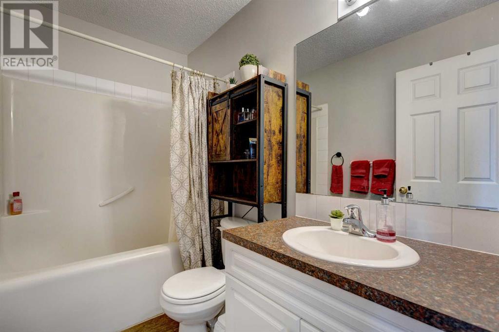 Single Family House for Sale in   Street SE Ogden Calgary 