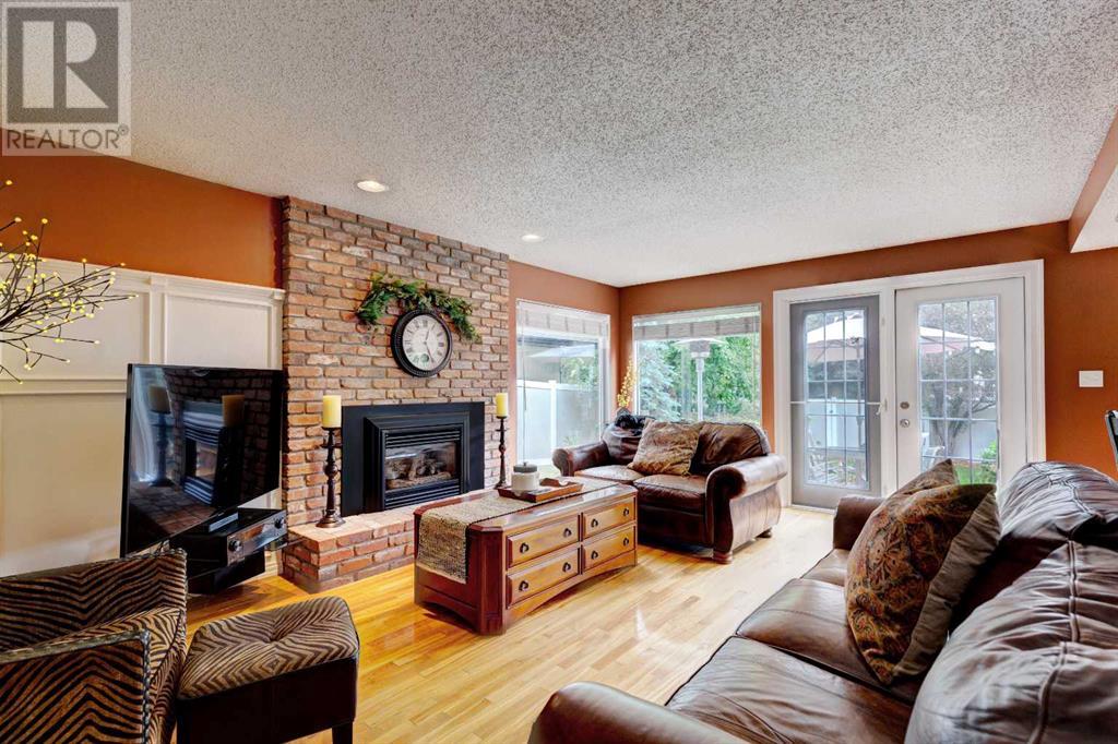 Single Family House for Sale in  Lake Moraine Place SE Lake Bonavista Calgary 