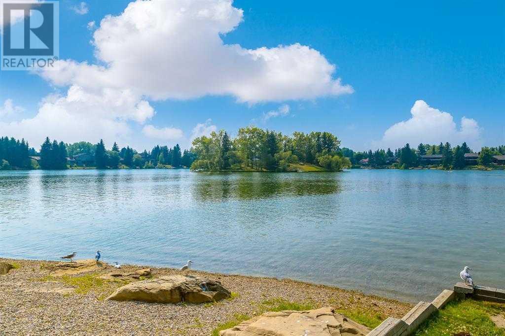 Single Family House for Sale in  Lake Moraine Place SE Lake Bonavista Calgary 