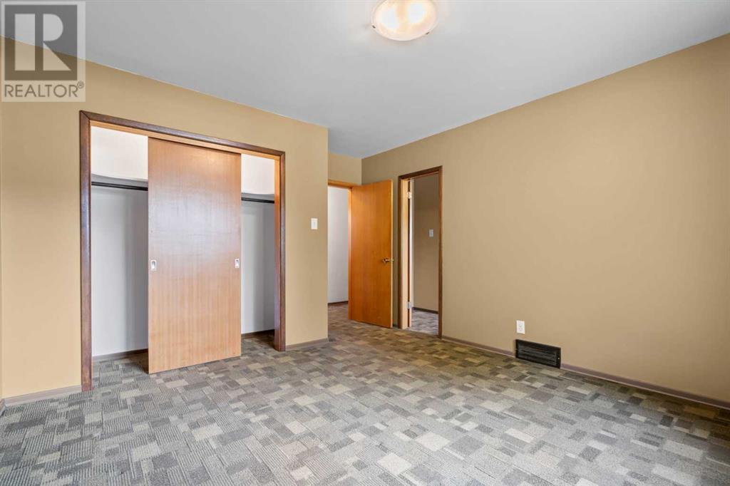 Single Family House Bungalow for Sale in   Avenue NW Bowness Calgary 