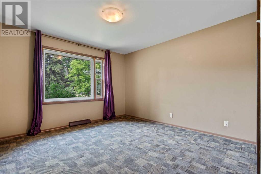 Single Family House Bungalow for Sale in   Avenue NW Bowness Calgary 