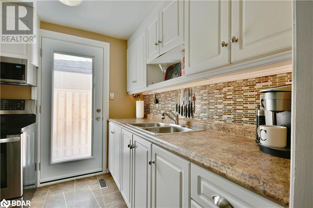 Photo 6 of 624 Bayview Drive, Midland ON