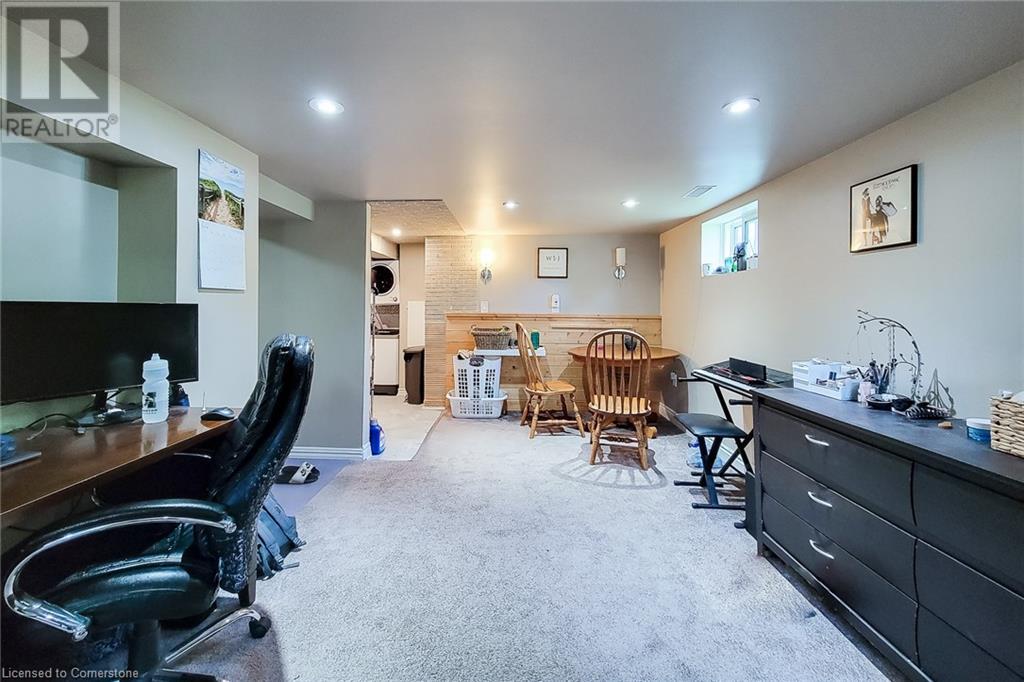 Photo 18 of 345 Hawkridge Avenue, Hamilton ON