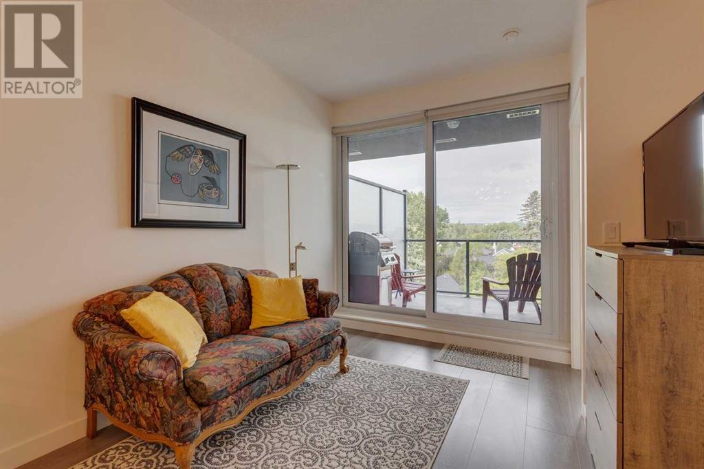 Single Family House for Sale in    Street NW Hillhurst Calgary 