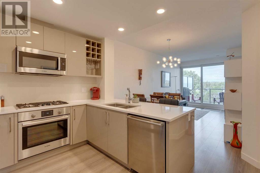 Single Family House for Sale in    Street NW Hillhurst Calgary 