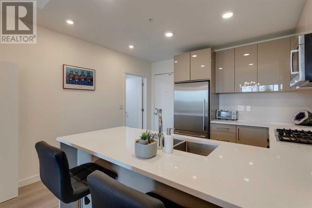 Single Family House for Sale in    Street NW Hillhurst Calgary 