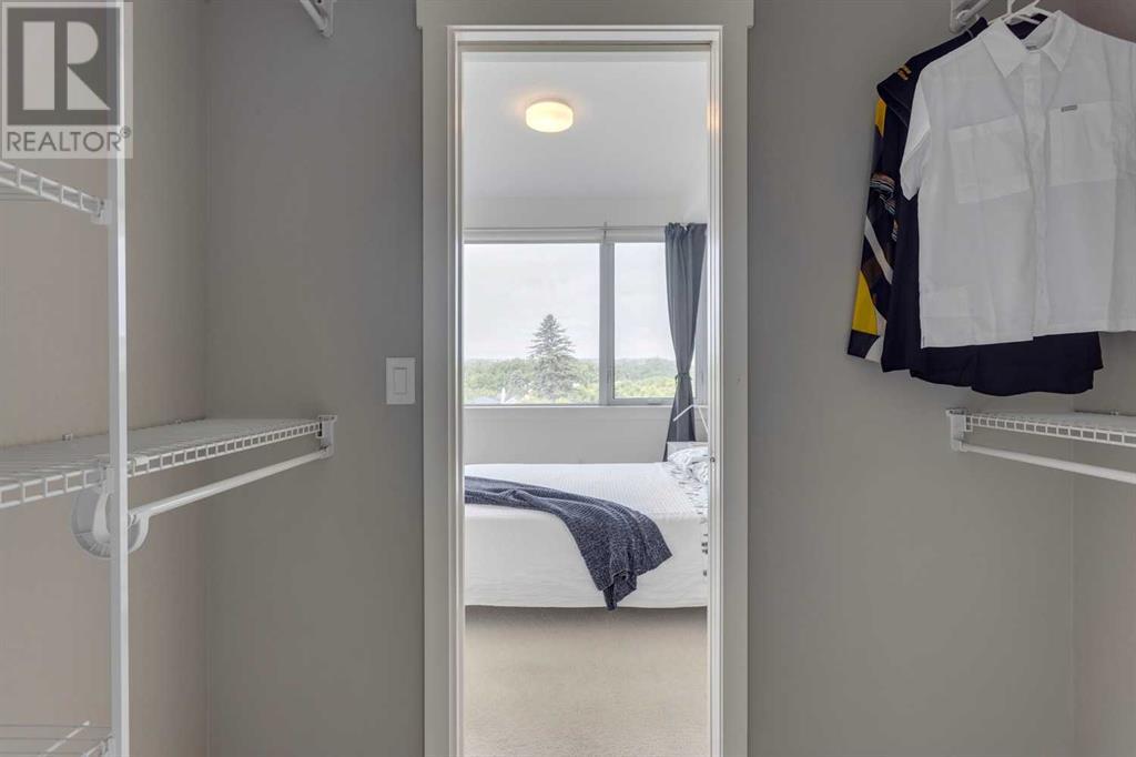 Single Family House for Sale in    Street NW Hillhurst Calgary 