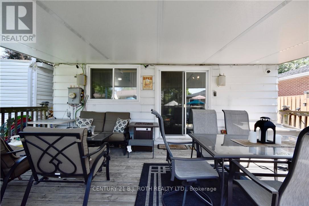 Photo 5 of 624 Bayview Drive, Midland ON