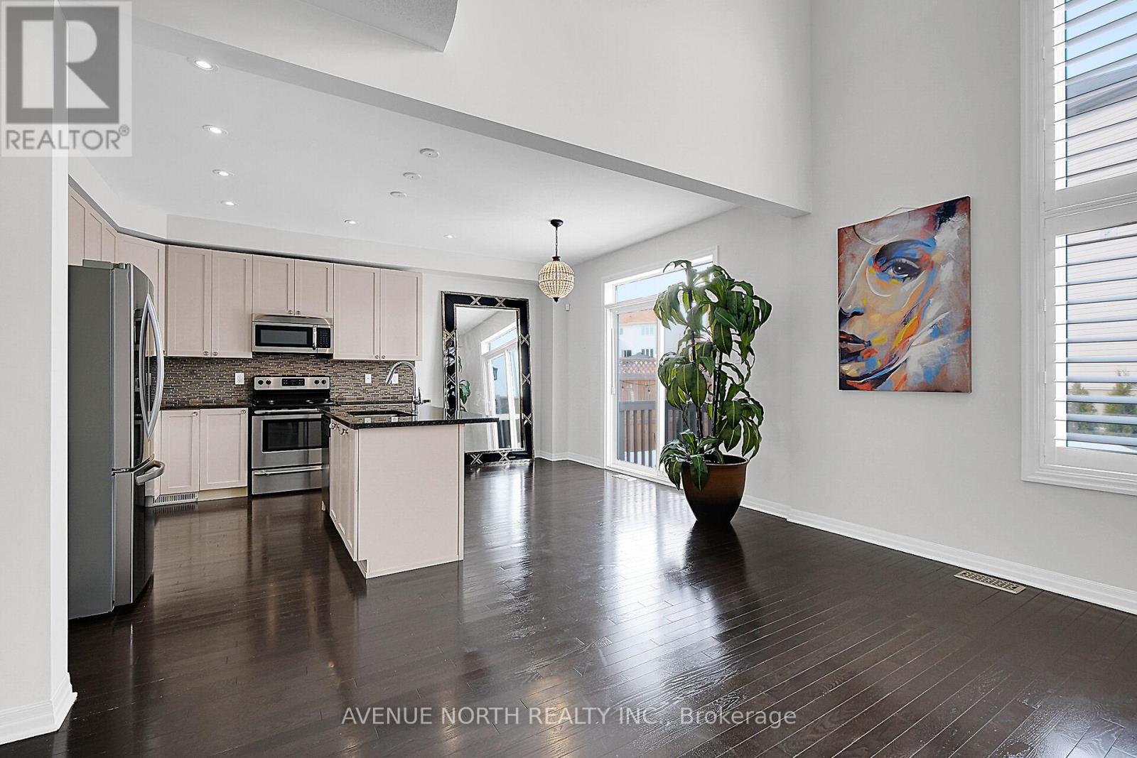 Photo 26 of 429 Dovehaven Street, Ottawa ON