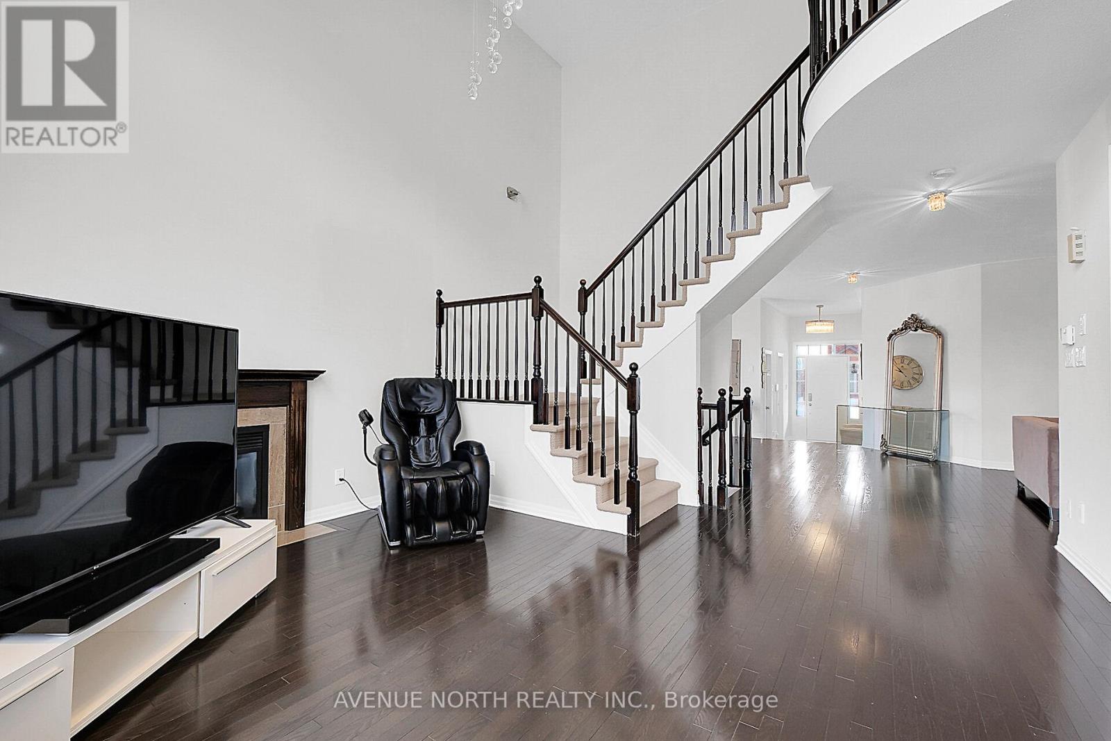 Photo 22 of 429 Dovehaven Street, Ottawa ON