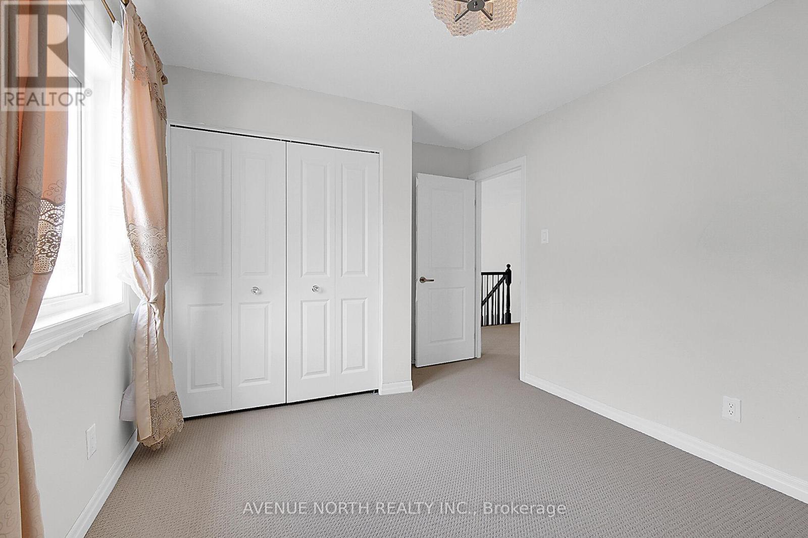 Photo 48 of 429 Dovehaven Street, Ottawa ON