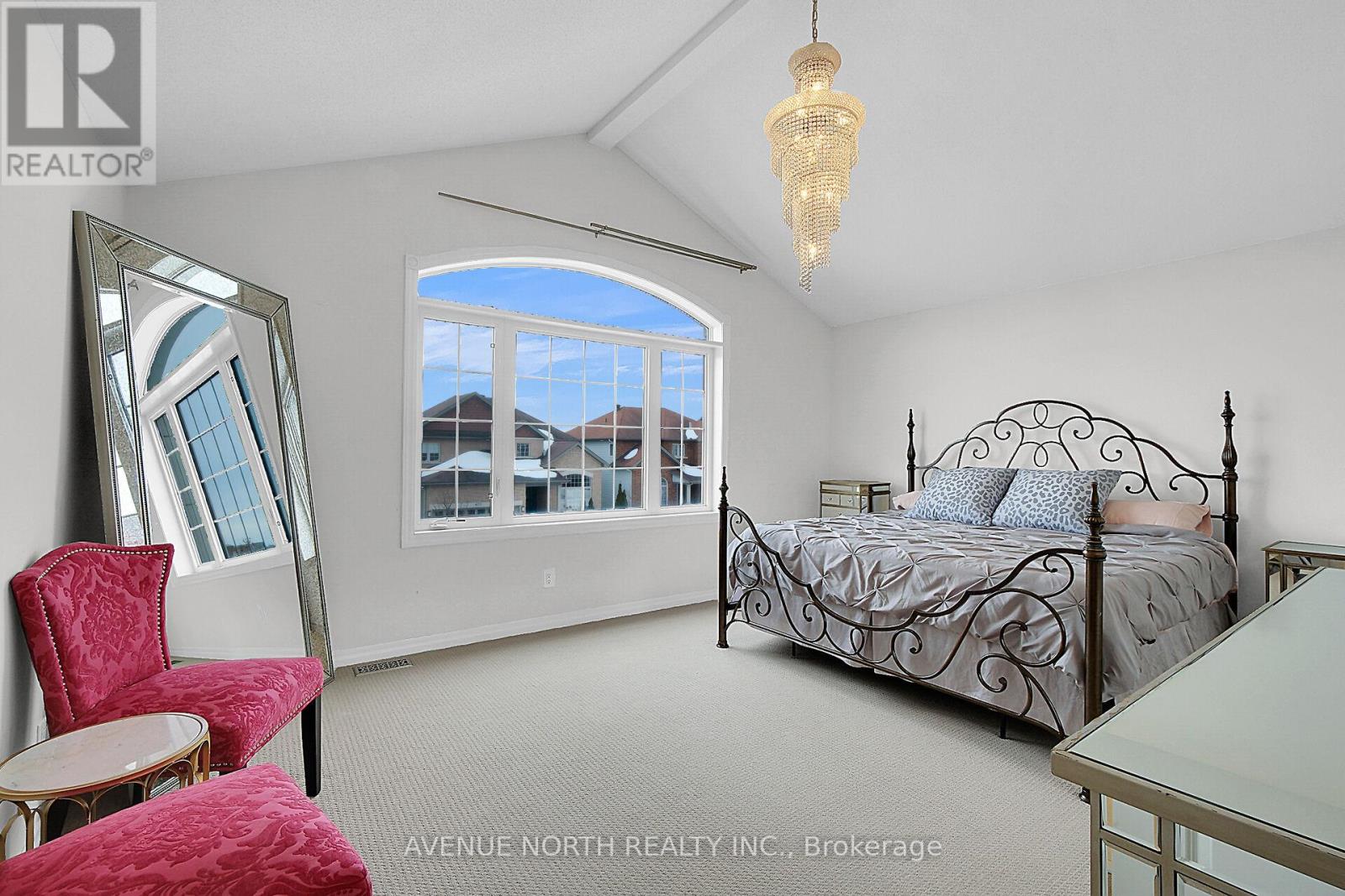 Photo 8 of 429 Dovehaven Street, Ottawa ON
