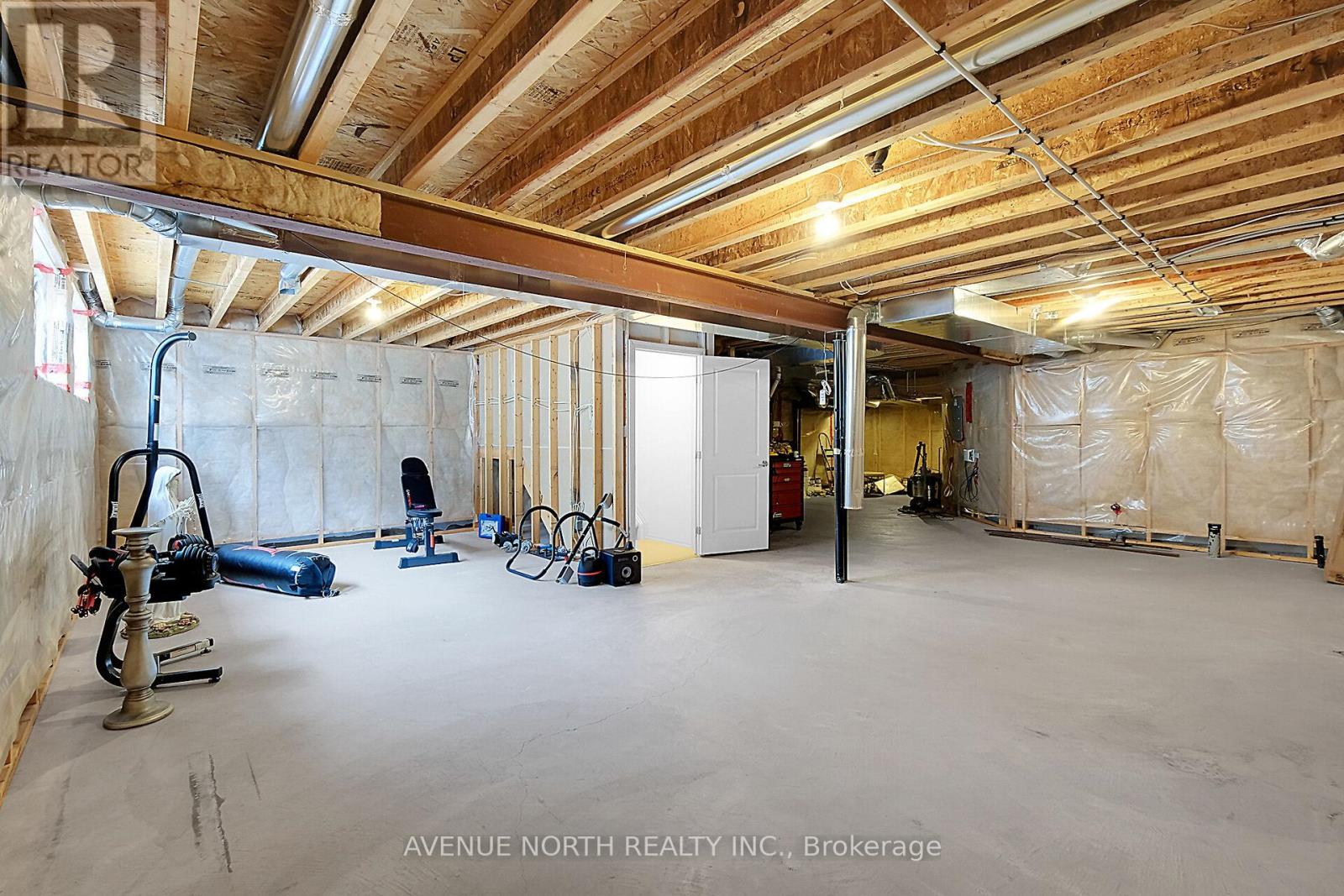 Photo 29 of 429 Dovehaven Street, Ottawa ON