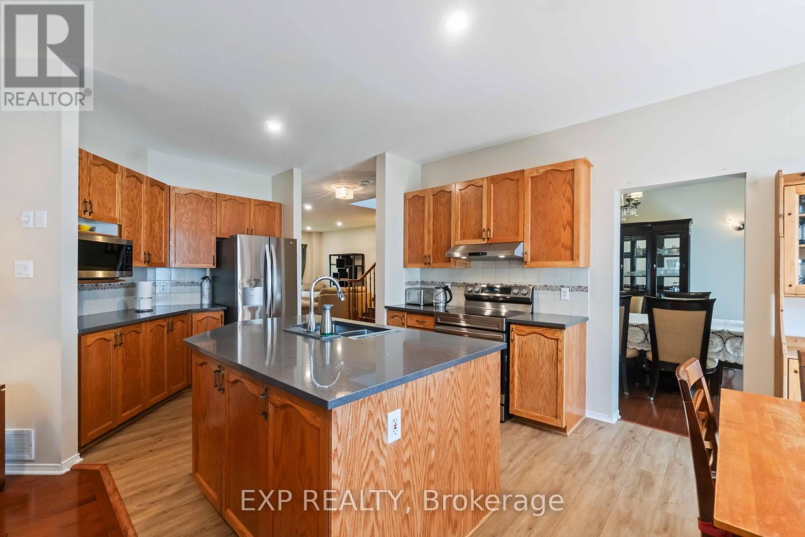 Photo 15 of 104 Yorkberry Gate, Ottawa ON