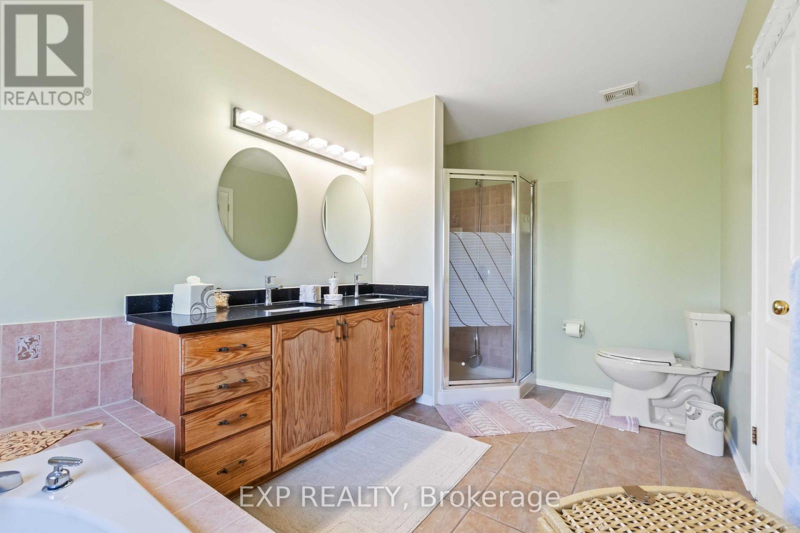 Photo 27 of 104 Yorkberry Gate, Ottawa ON