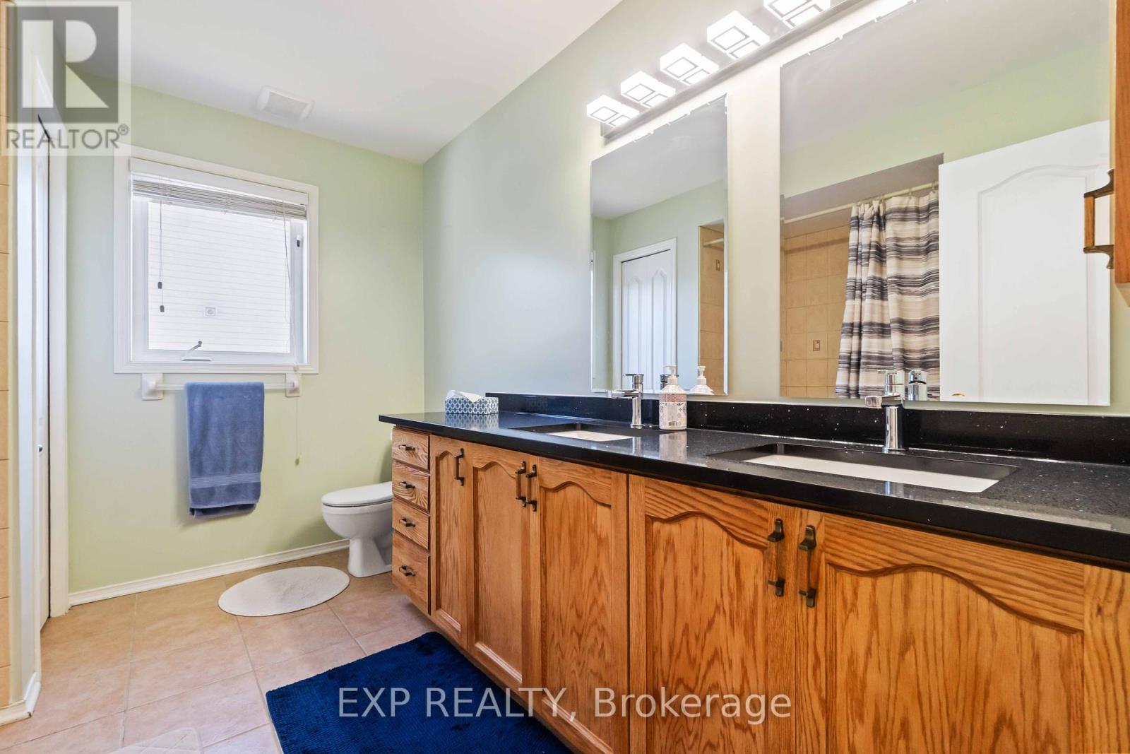 Photo 1 of 104 Yorkberry Gate, Ottawa ON