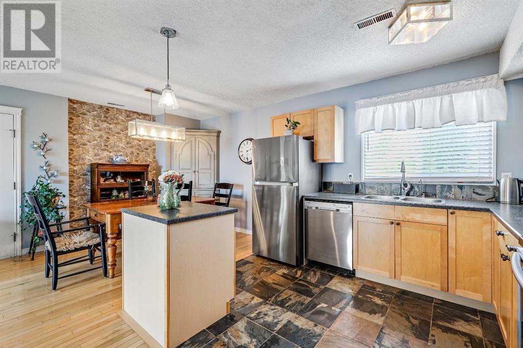 Single Family House for Sale in    Street NW St Andrews Heights Calgary 