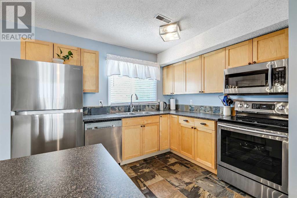 Single Family House for Sale in    Street NW St Andrews Heights Calgary 