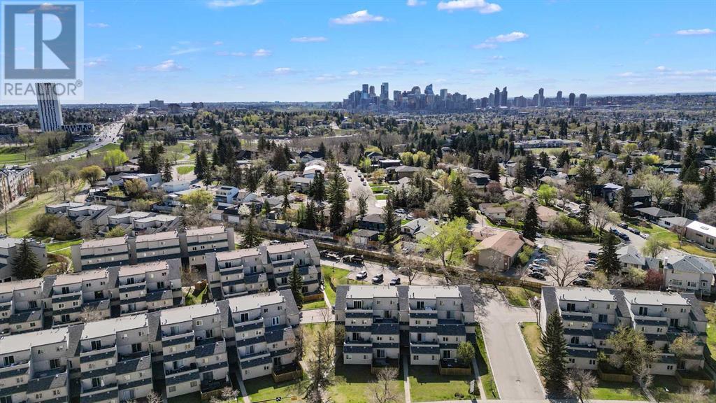 Single Family House for Sale in    Street NW St Andrews Heights Calgary 