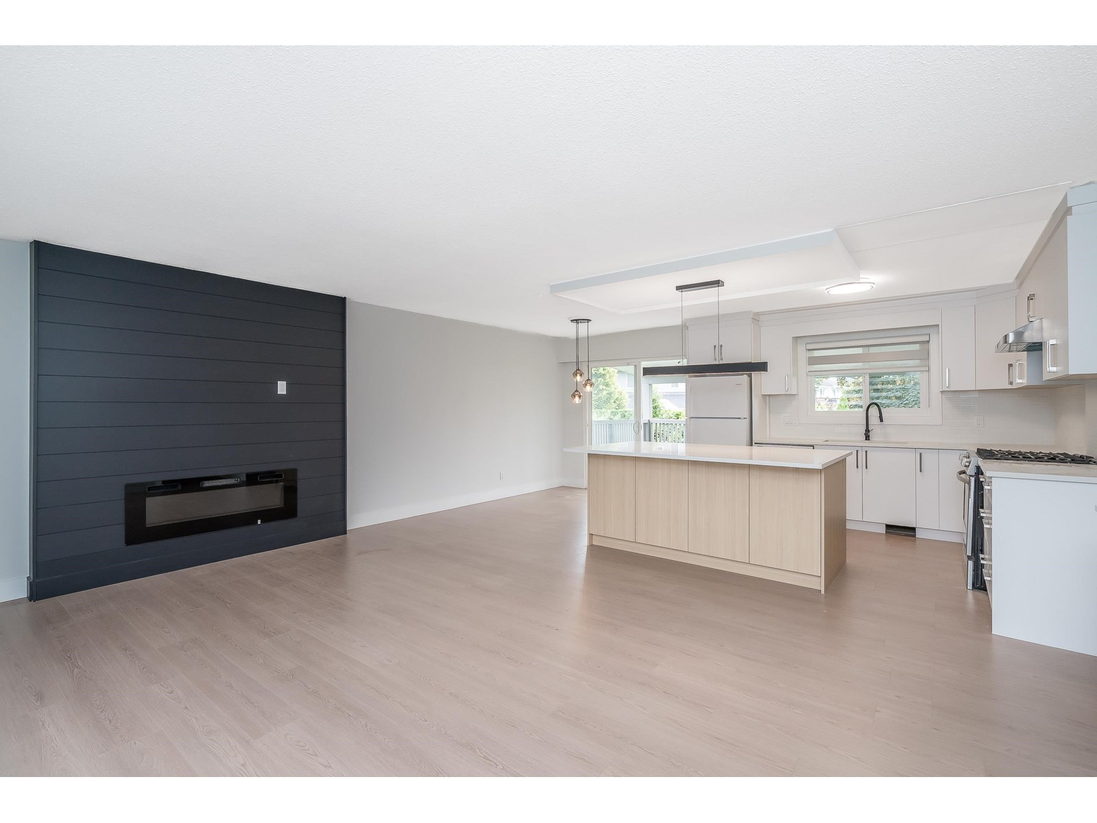 Photo 9 of 45290 Spruce Drive Sardis West Vedder, Chilliwack BC