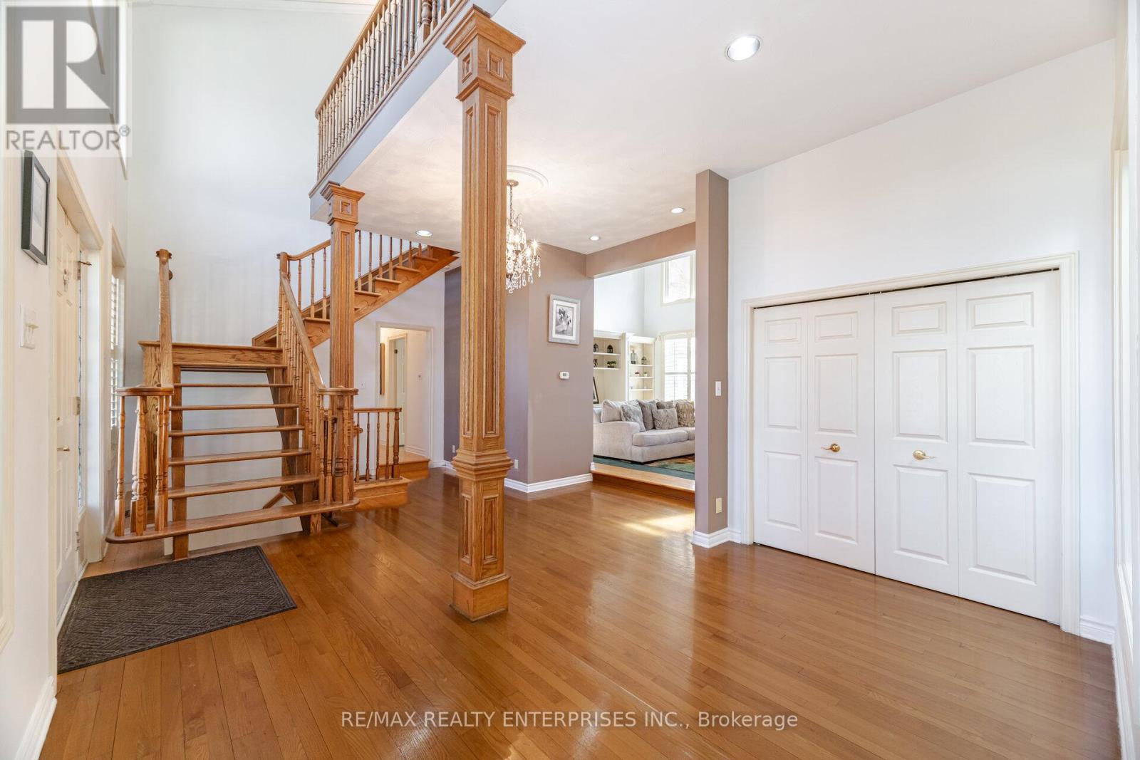 Photo 32 of 2 Stoney Brae Street, Brant ON