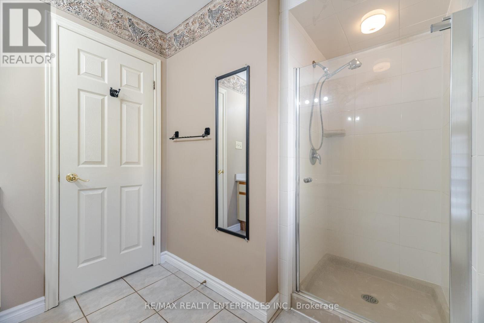 Photo 18 of 2 Stoney Brae Street, Brant ON