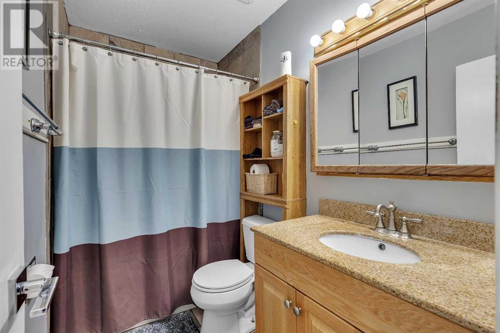 Single Family House Bungalow for Sale in  Foritana Road SE Forest Heights Calgary 