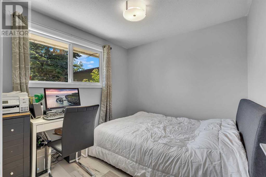 Single Family House Bungalow for Sale in  Foritana Road SE Forest Heights Calgary 