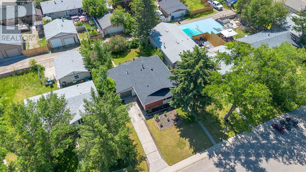 Single Family House Bungalow for Sale in  Foritana Road SE Forest Heights Calgary 