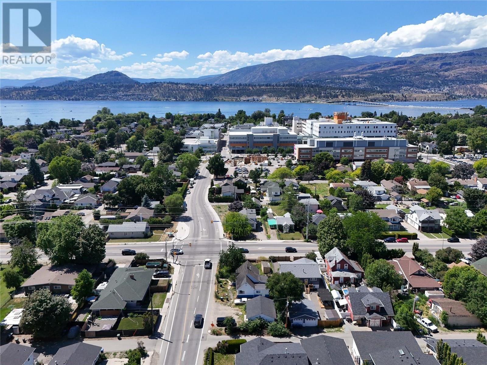  706 Rose Avenue, Kelowna
