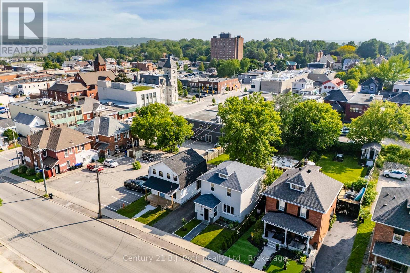 Photo 36 of 339 First Street W, Midland ON