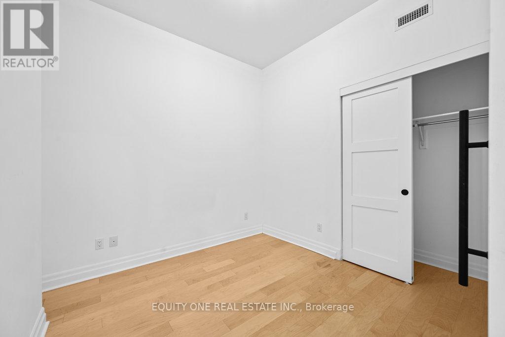 Photo 18 of 105 101 Pinhey Street, Ottawa ON