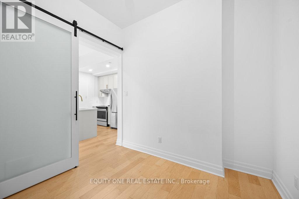 Photo 20 of 105 101 Pinhey Street, Ottawa ON