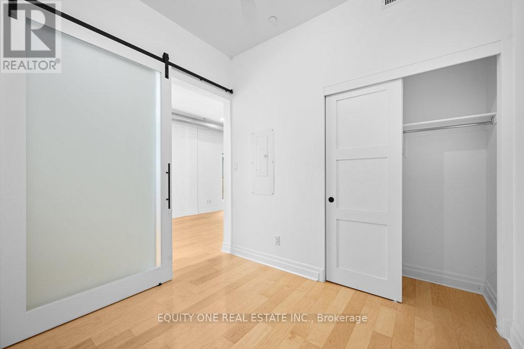 Photo 23 of 105 101 Pinhey Street, Ottawa ON