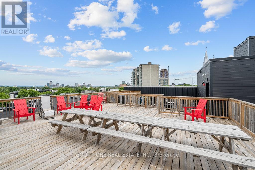Photo 33 of 105 101 Pinhey Street, Ottawa ON