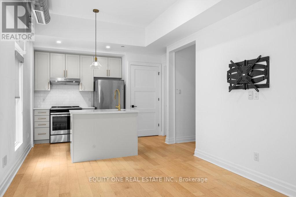 Photo 9 of 105 101 Pinhey Street, Ottawa ON